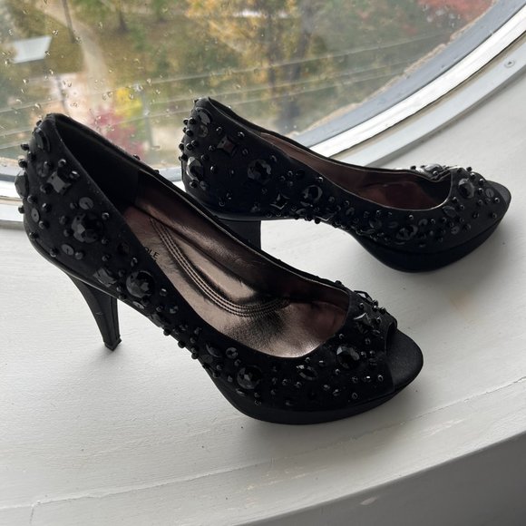 Beautiful Black Studded Evening Shoes - Picture 2 of 2